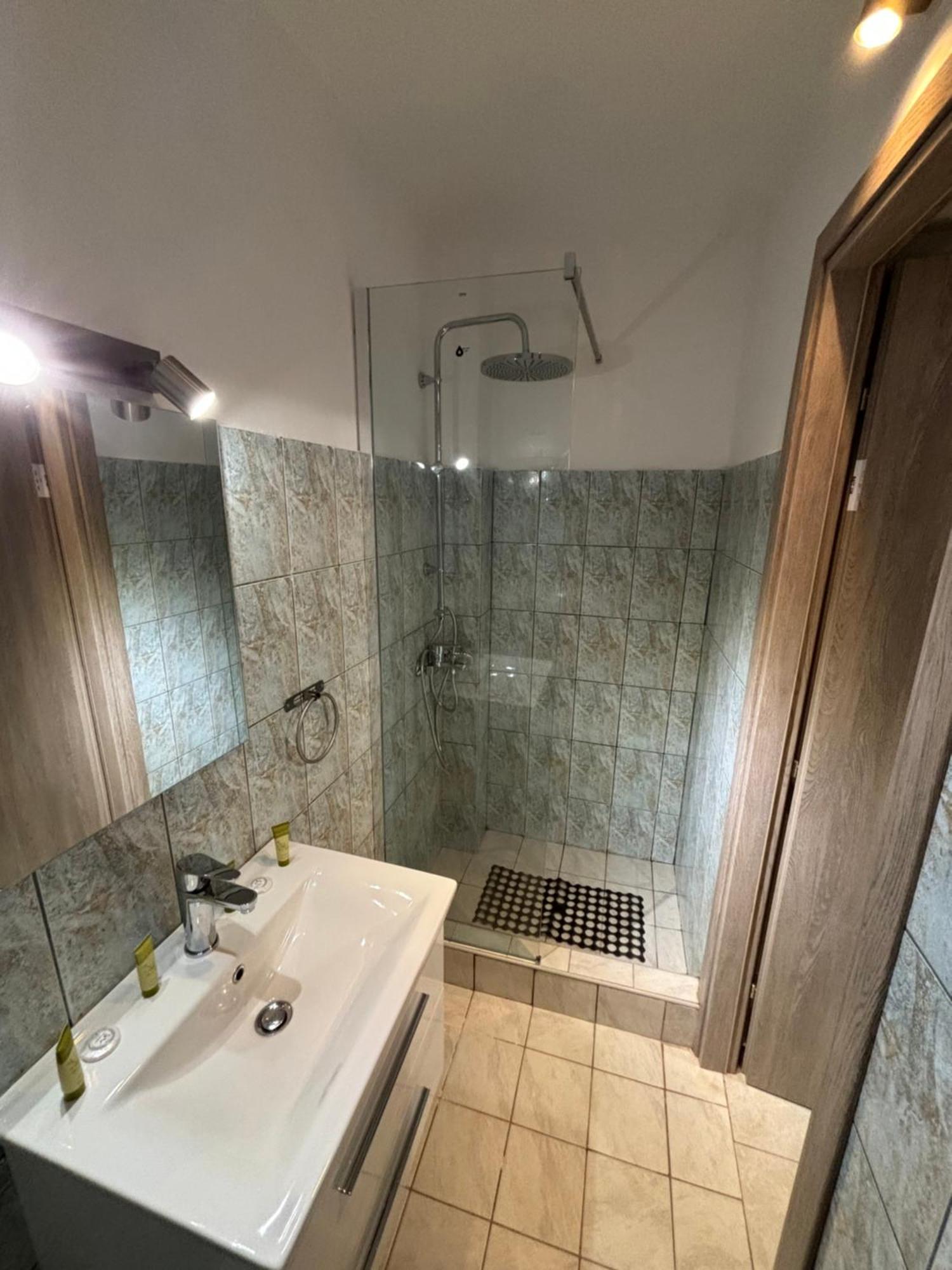 Jordans Room 12 Thessaloníki Ngoại thất bức ảnh